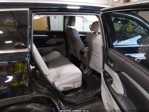 2018 TOYOTA HIGHLANDER XLE