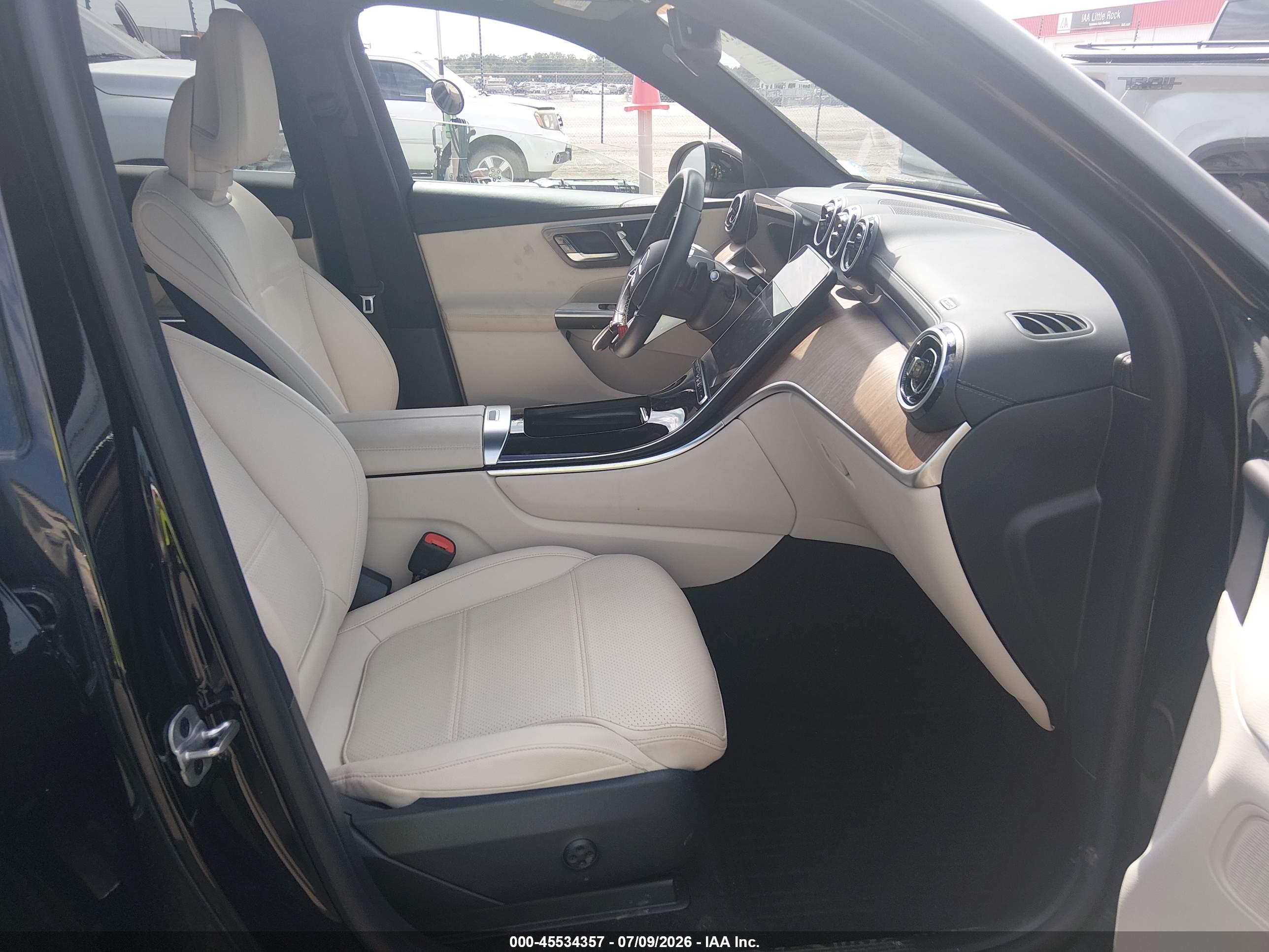 2024 MERCEDES-BENZ GLC 300 4MATIC SUV