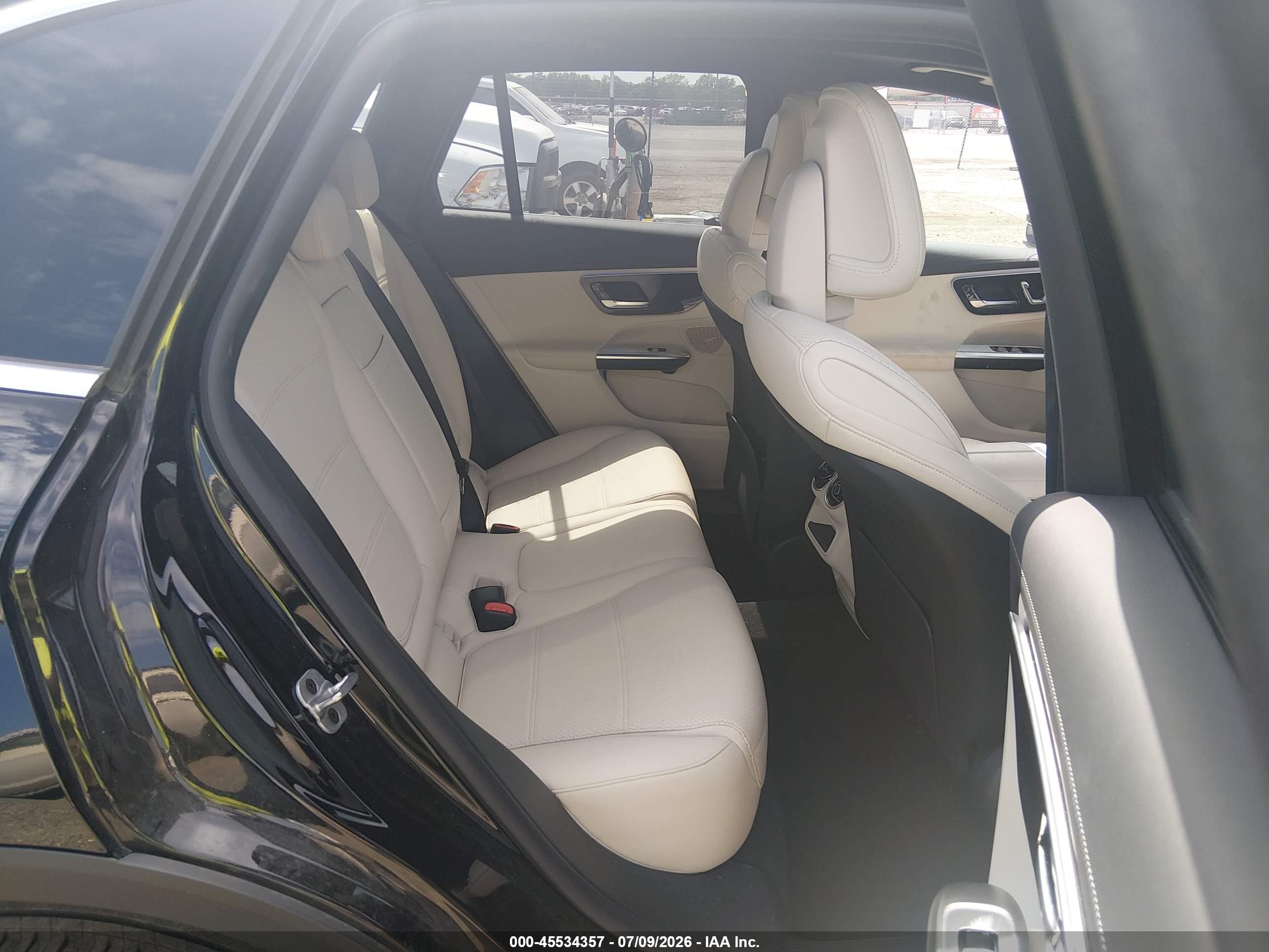 2024 MERCEDES-BENZ GLC 300 4MATIC SUV