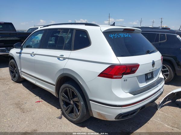 2024 VOLKSWAGEN TIGUAN 2.0T SE R-LINE BLACK — I3