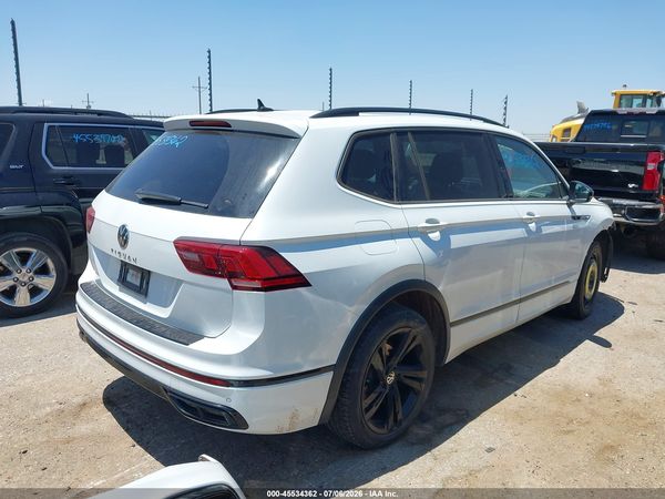 2024 VOLKSWAGEN TIGUAN 2.0T SE R-LINE BLACK — I4