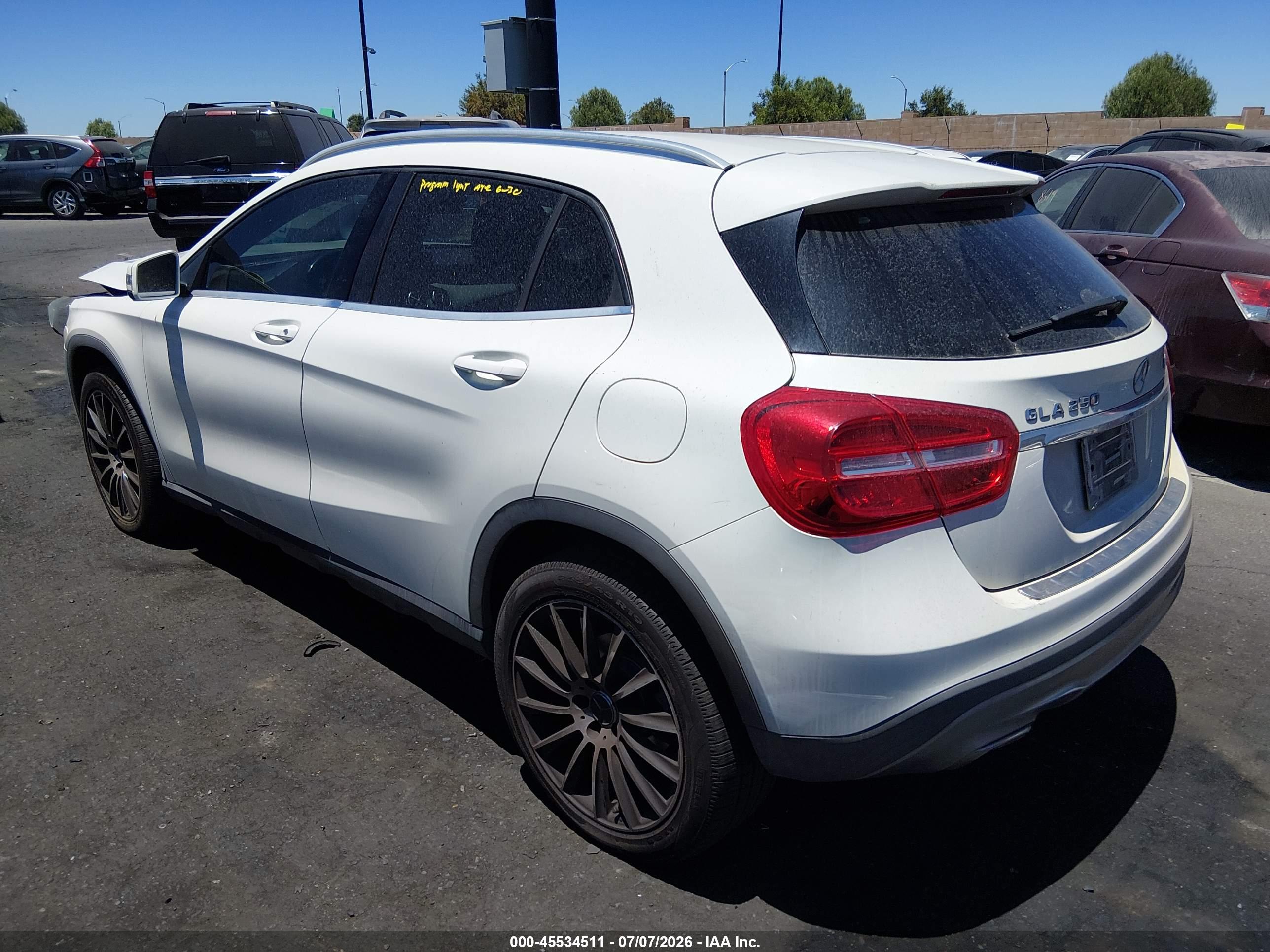 2015 MERCEDES-BENZ GLA 250 4MATIC