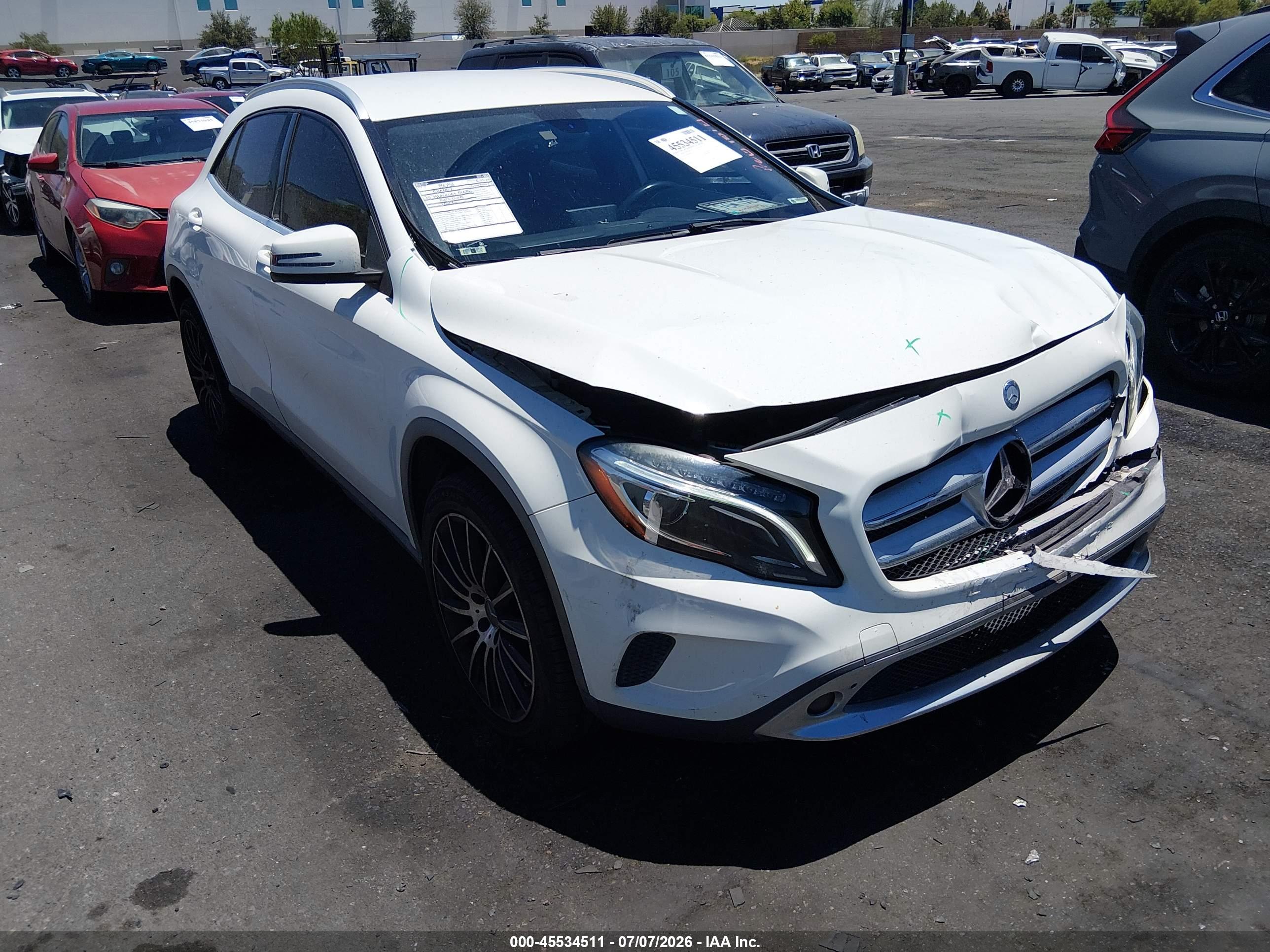 2015 MERCEDES-BENZ GLA 250 4MATIC