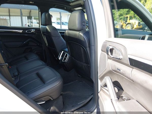 2016 PORSCHE CAYENNE S
