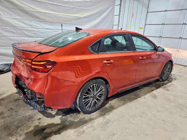2022 KIA FORTE GT Line