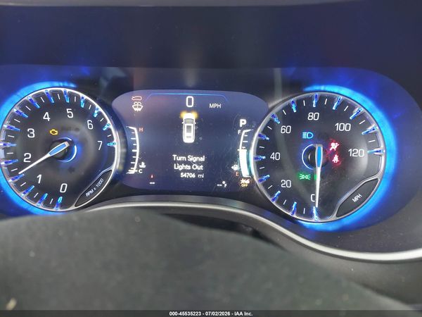 2023 CHRYSLER PACIFICA TOURING L — I7