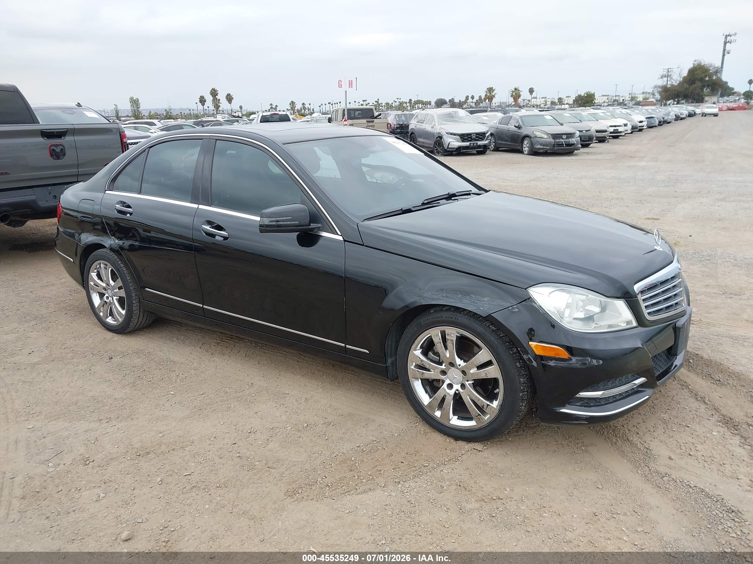 2013 MERCEDES-BENZ C 250 C250