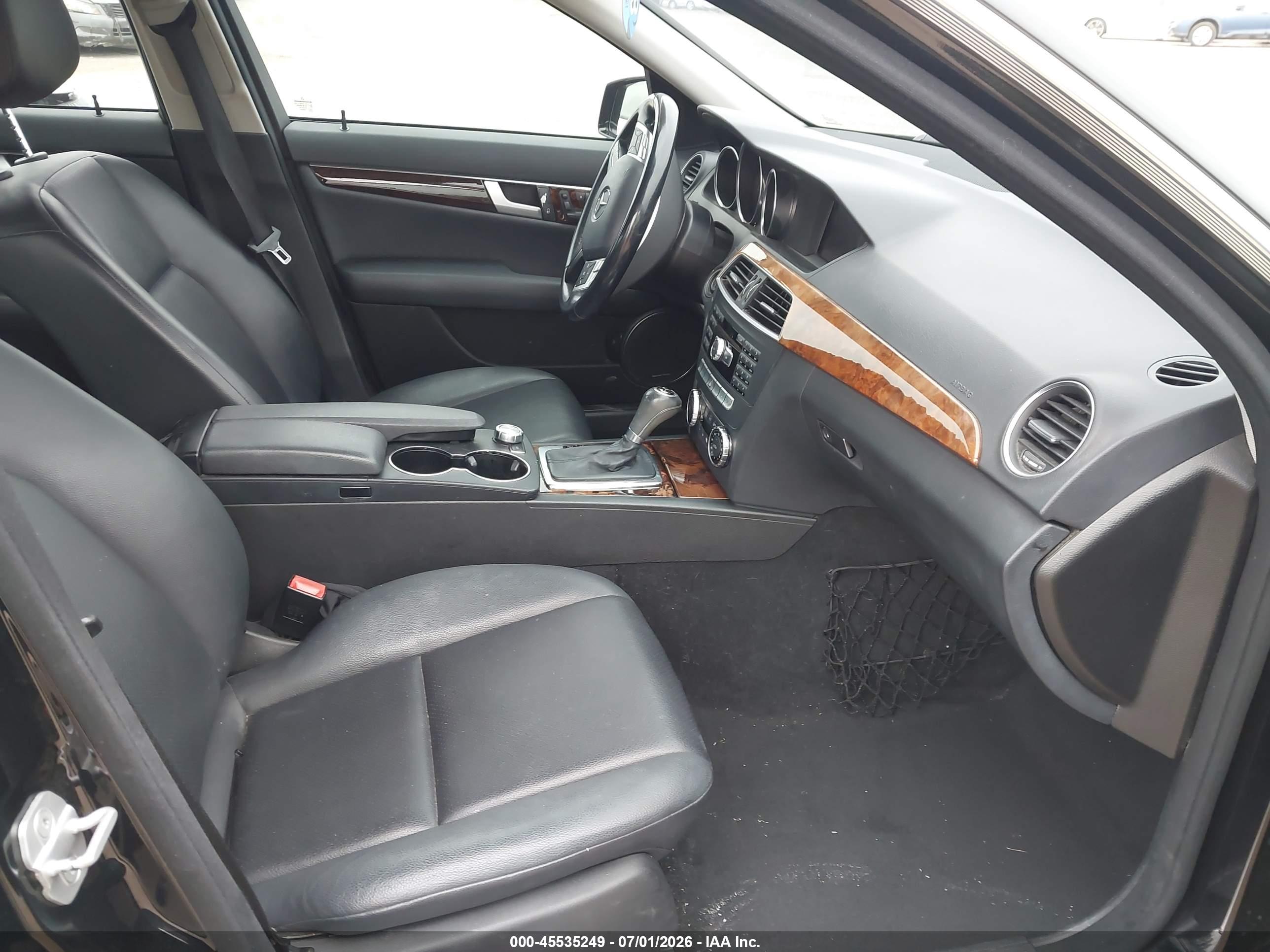 2013 MERCEDES-BENZ C 250 C250
