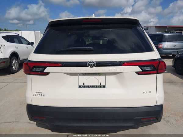 2024 TOYOTA GRAND HIGHLANDER XLE