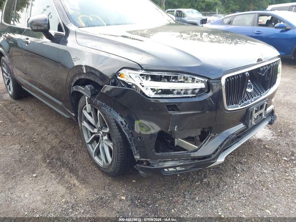 2016 VOLVO XC90 T6 MOMENTUM