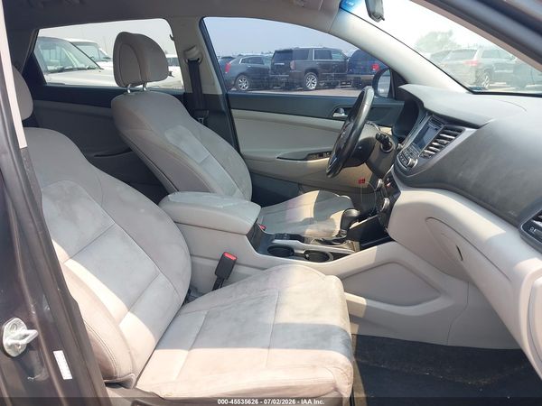 2016 HYUNDAI TUCSON SPORT