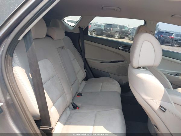 2016 HYUNDAI TUCSON SPORT