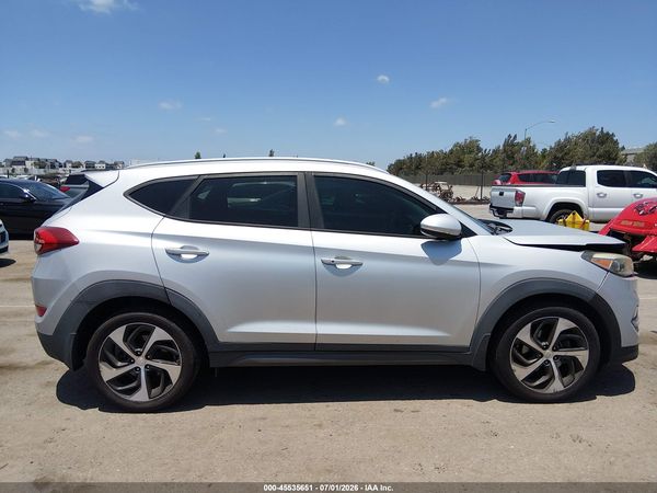 2016 HYUNDAI TUCSON SPORT