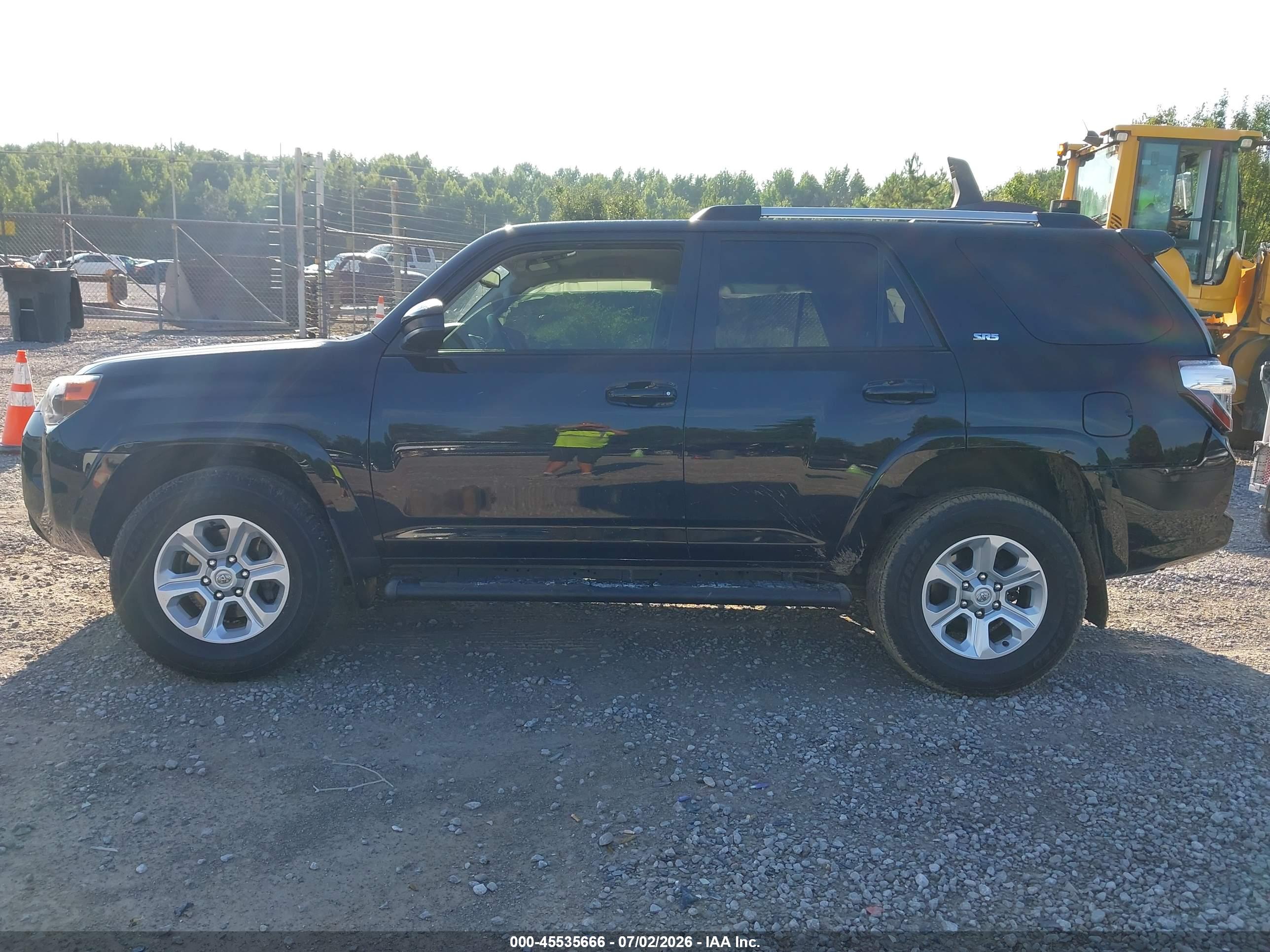 2024 TOYOTA 4RUNNER SR5