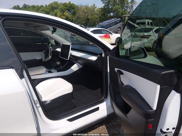 2021 TESLA MODEL Y