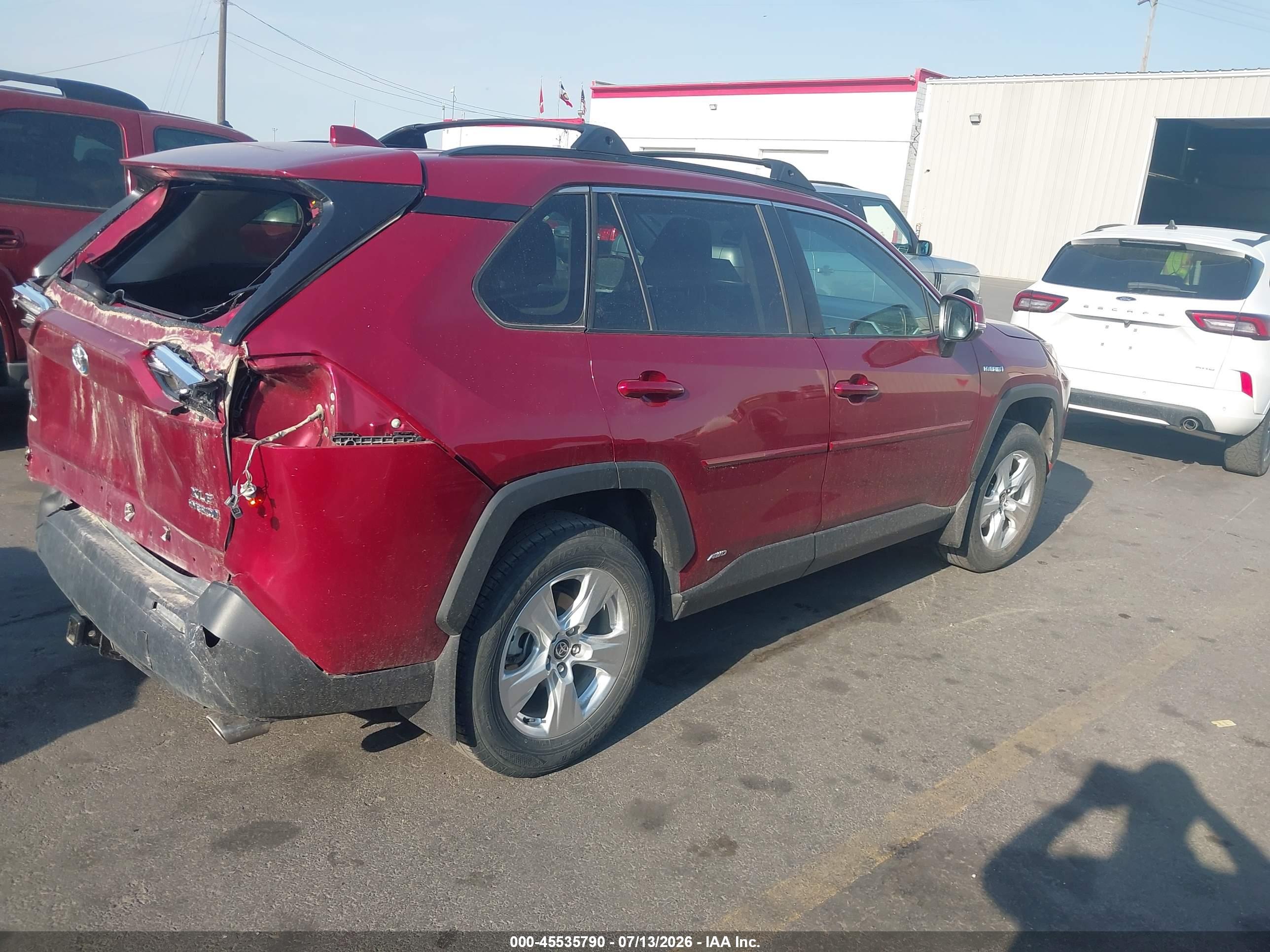 2021 TOYOTA RAV4 HYBRID XLE