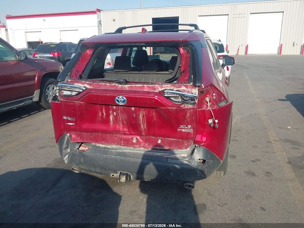 2021 TOYOTA RAV4 HYBRID XLE