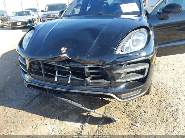 2015 PORSCHE MACAN TURBO