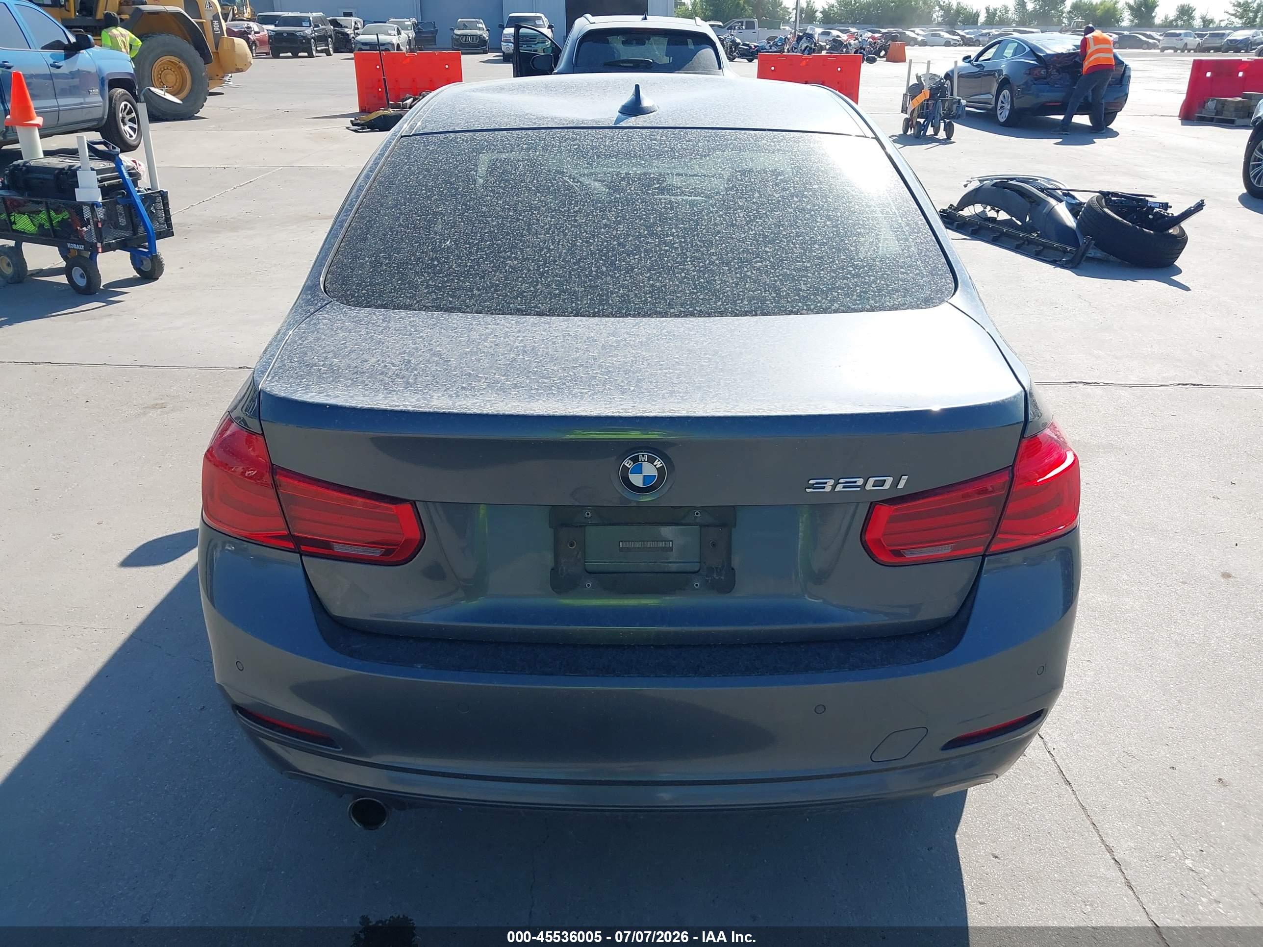 2017 BMW 320I SA