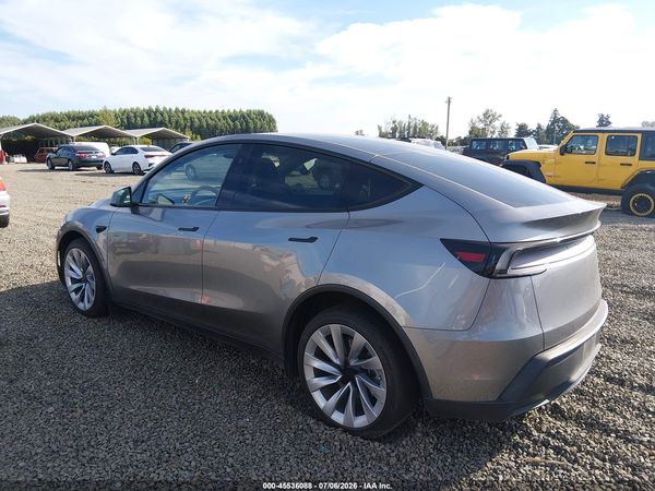 2026 TESLA MODEL Y
