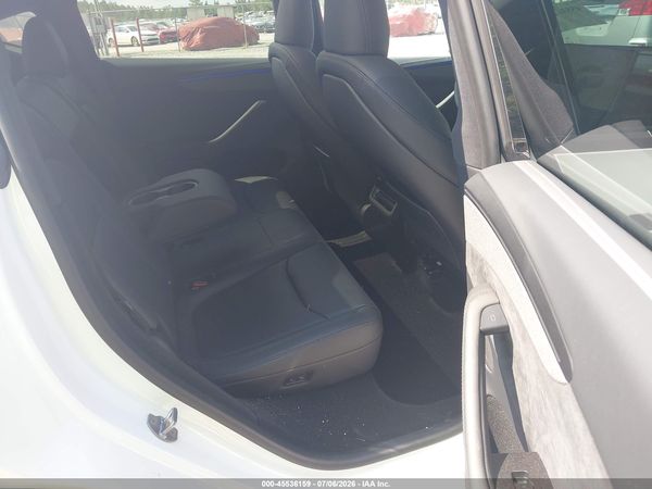2026 TESLA MODEL Y