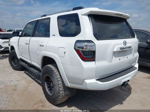 2023 TOYOTA 4RUNNER SR5