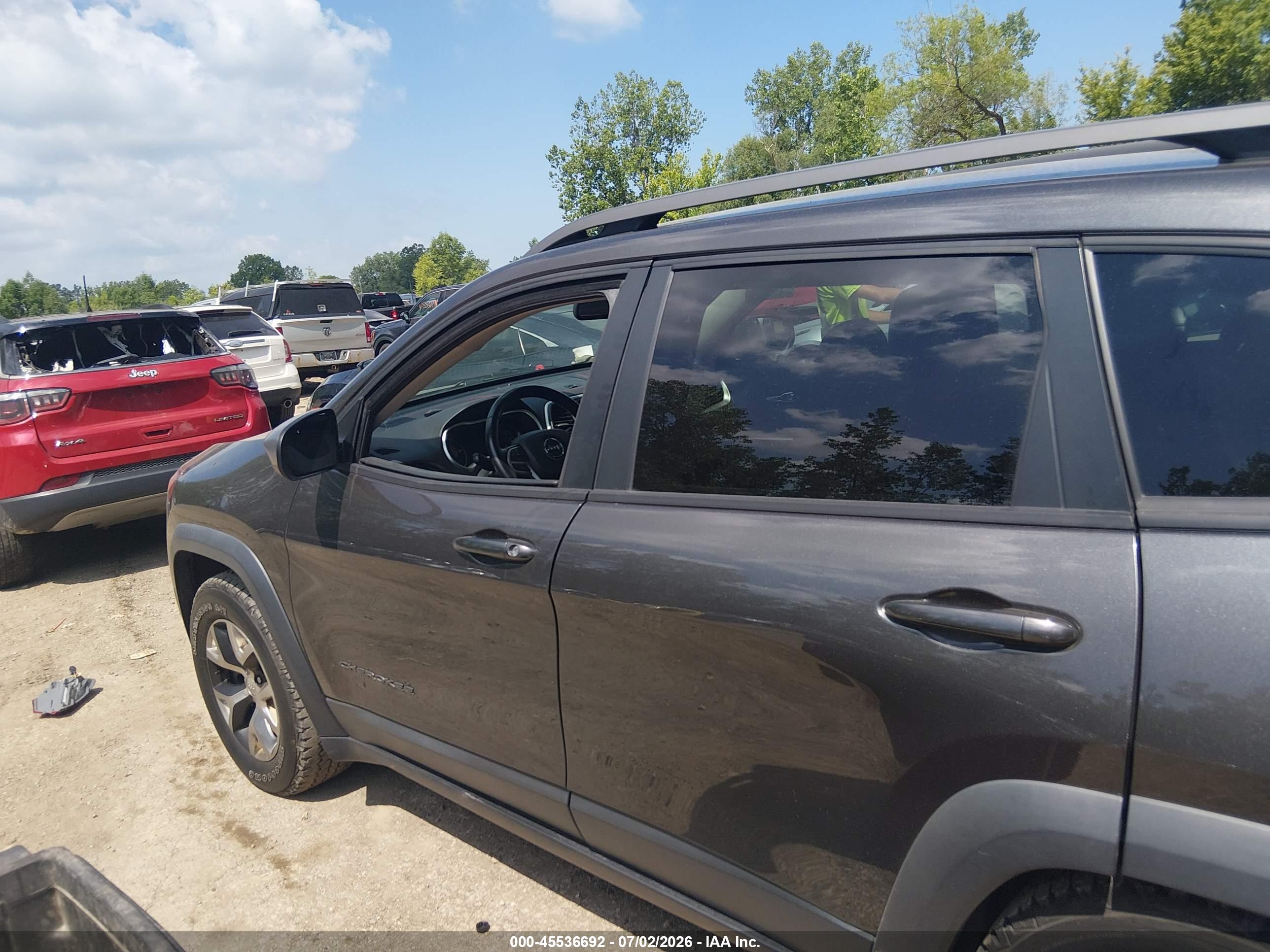 2017 JEEP CHEROKEE TRAILHAWK
