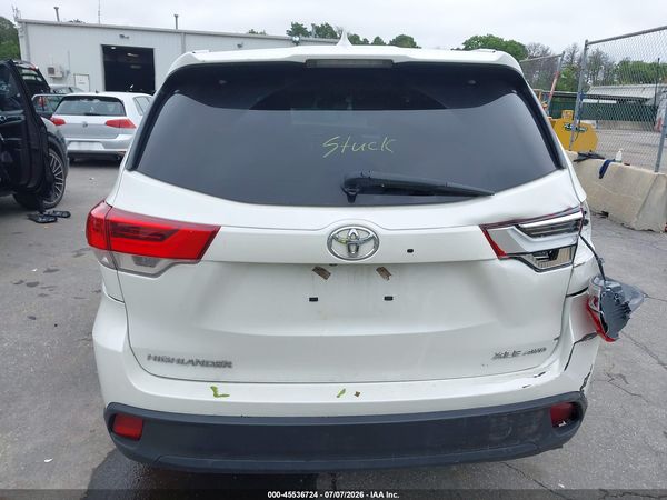 2018 TOYOTA HIGHLANDER XLE