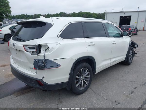 2018 TOYOTA HIGHLANDER XLE