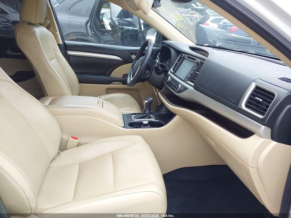 2018 TOYOTA HIGHLANDER XLE