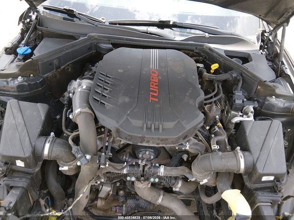 2022 KIA STINGER GT1