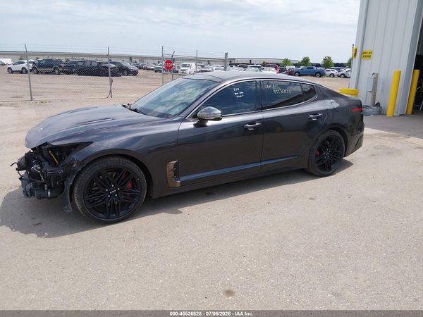 2022 KIA STINGER GT1