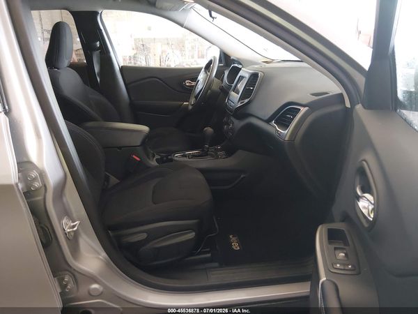 2019 JEEP CHEROKEE LATITUDE 4X4