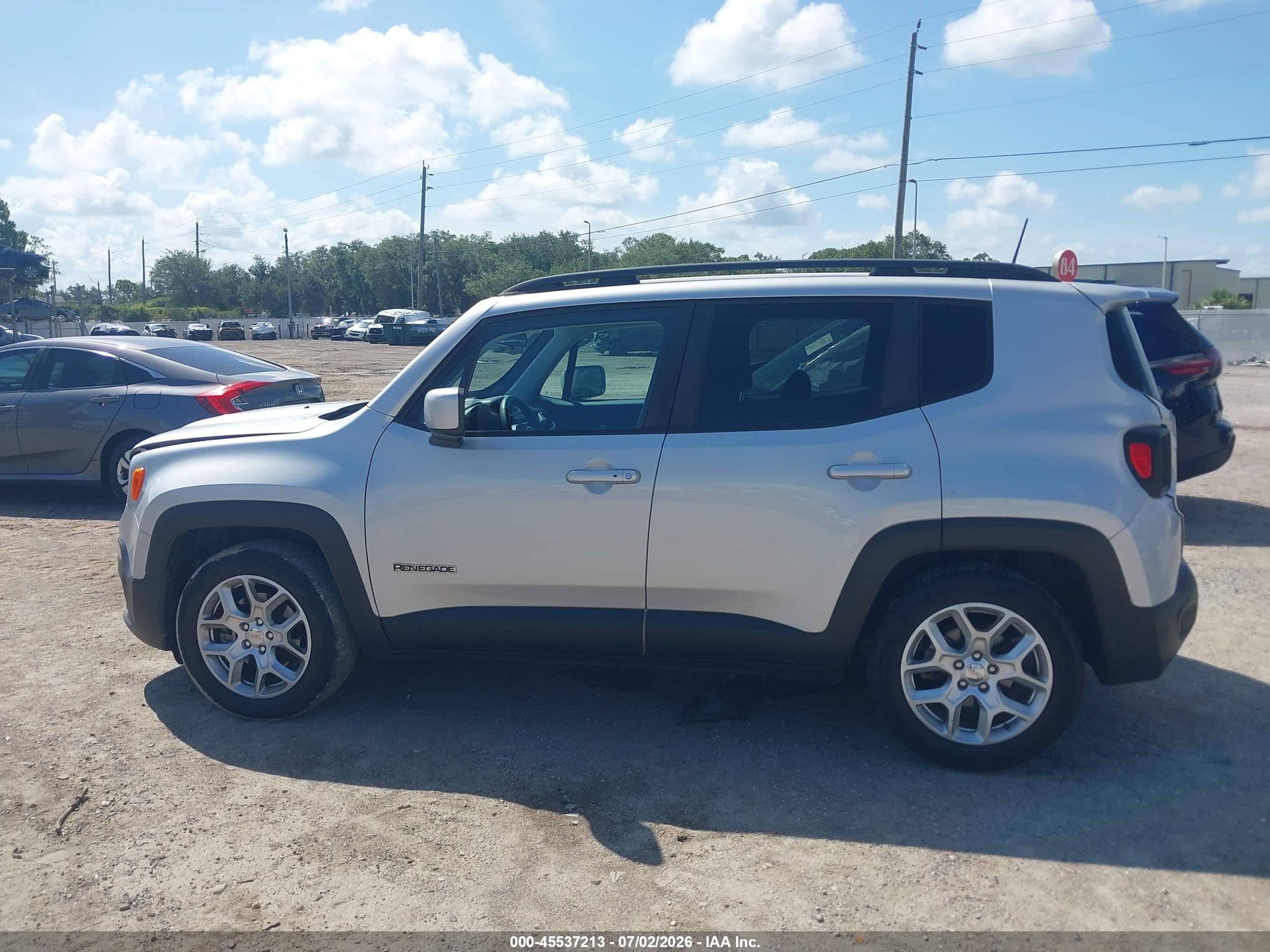 2018 JEEP RENEGADE LATITUDE FWD