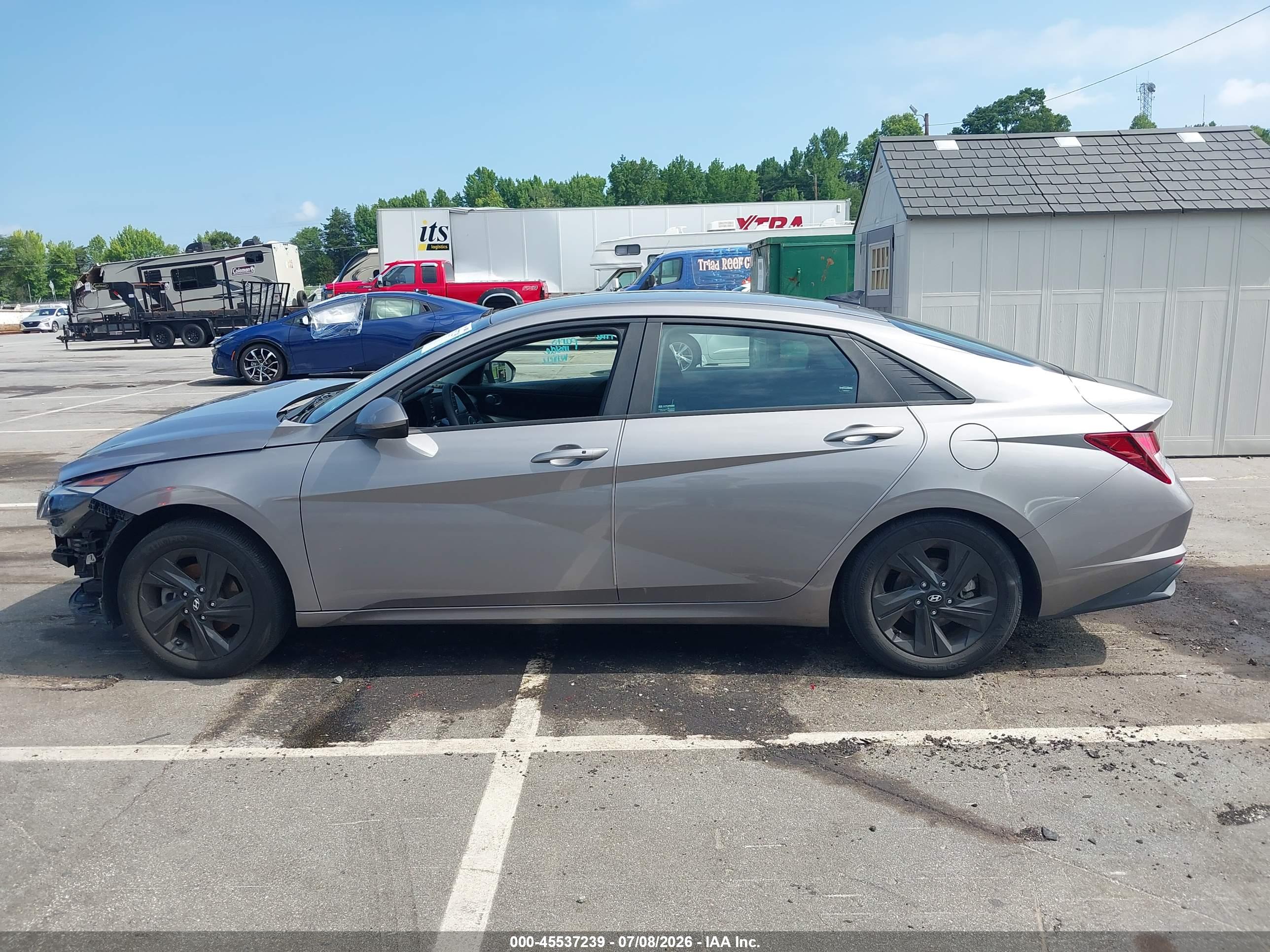 2022 HYUNDAI ELANTRA SEL