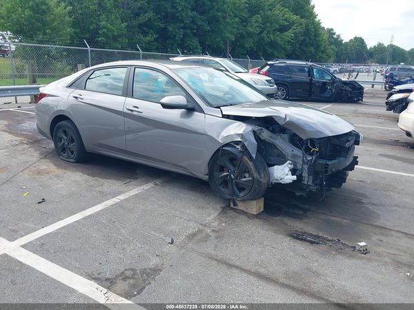 2022 HYUNDAI ELANTRA SEL