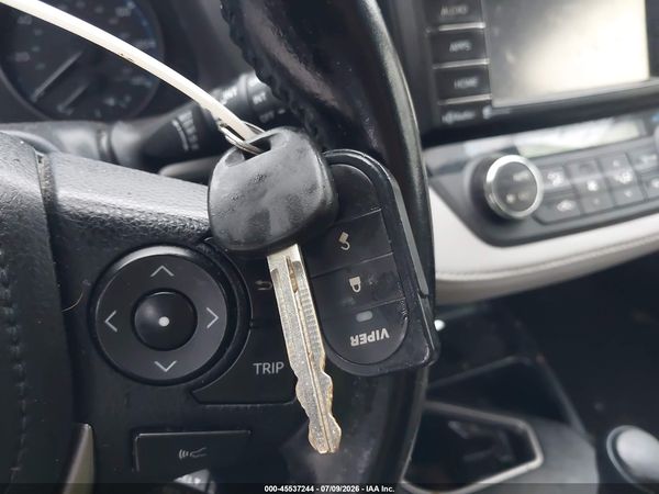 2017 TOYOTA RAV4 XLE