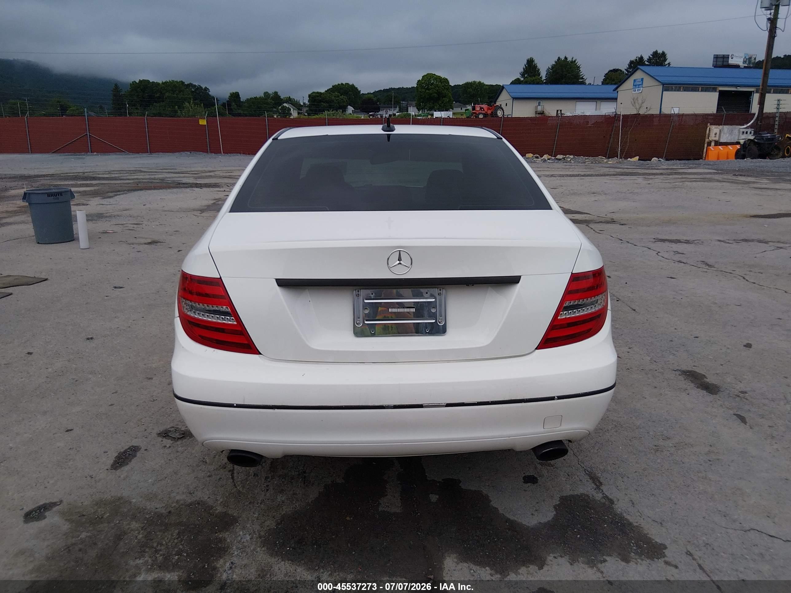 2013 MERCEDES-BENZ C 300 LUXURY 4MATIC