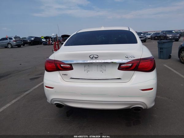 2019 INFINITI Q70L 3.7X LUXE