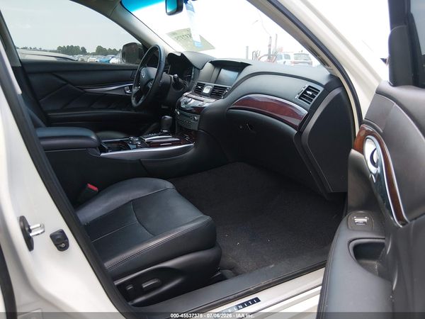 2019 INFINITI Q70L 3.7X LUXE