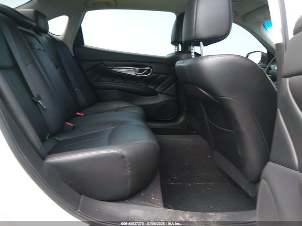2019 INFINITI Q70L 3.7X LUXE
