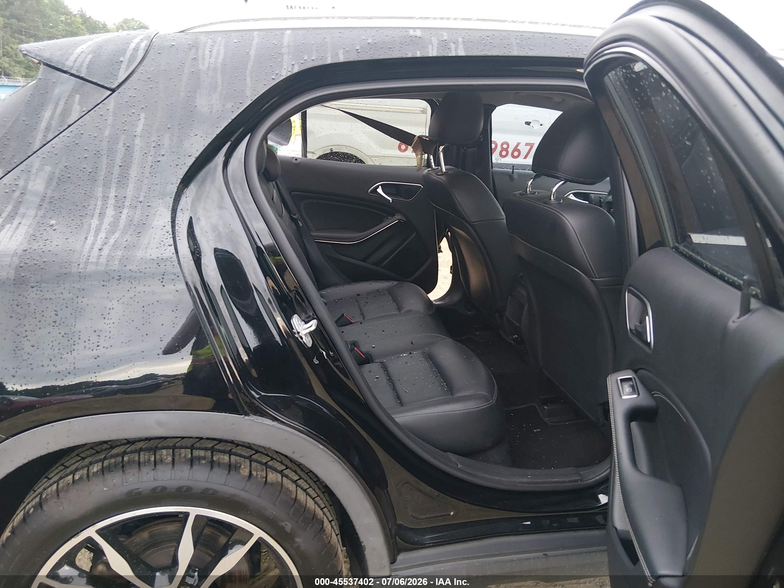 2015 MERCEDES-BENZ GLA 250 GLA250