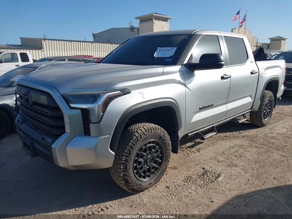 2025 TOYOTA TUNDRA SR5