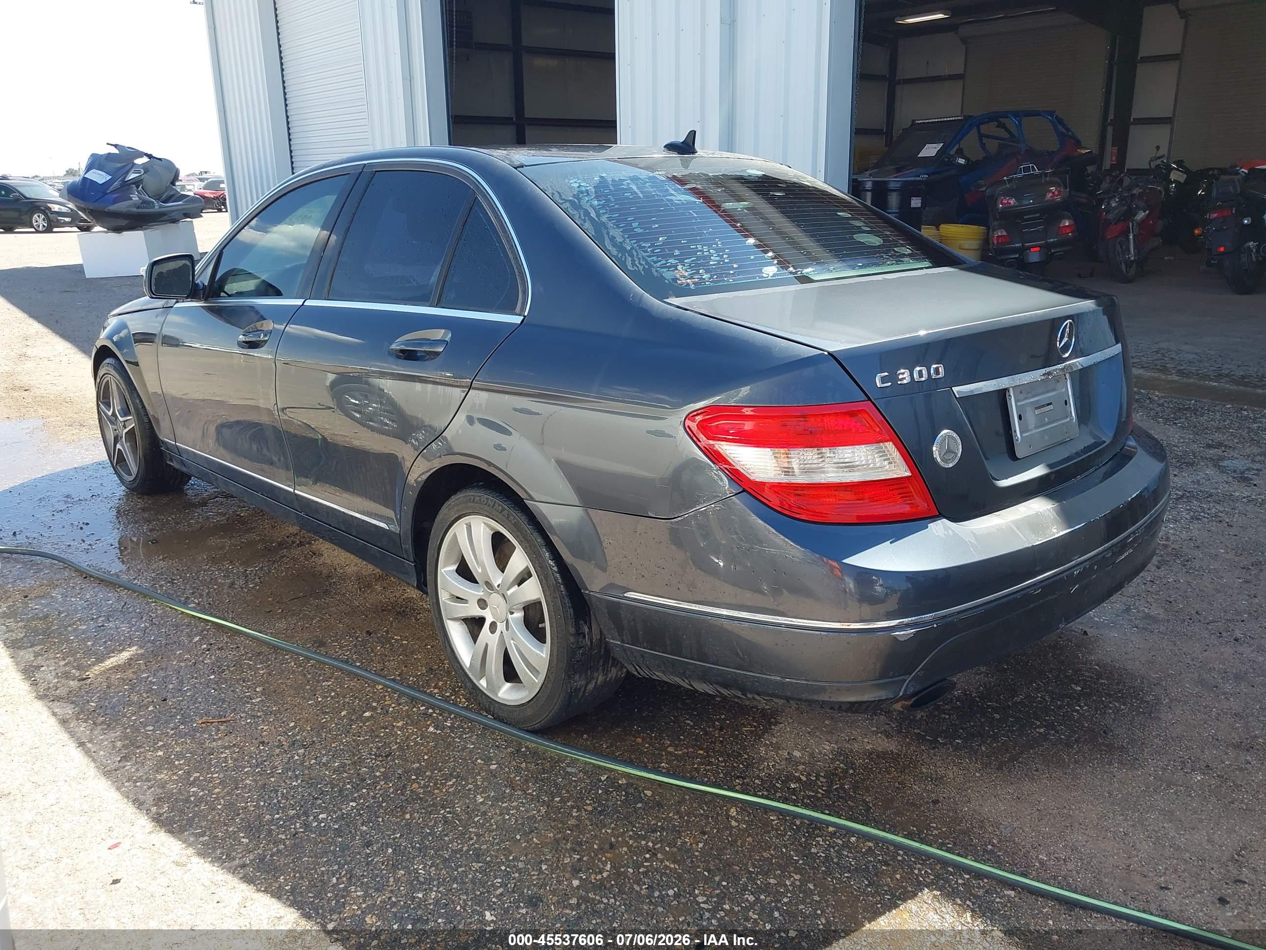 2009 MERCEDES-BENZ C 300 C300