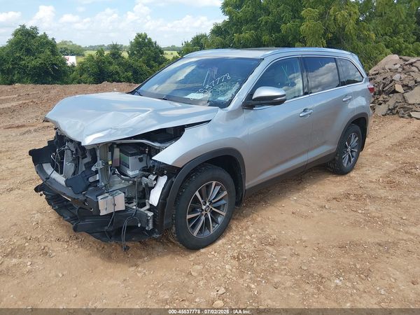2019 TOYOTA HIGHLANDER XLE