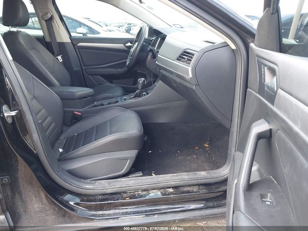 2021 VOLKSWAGEN JETTA 1.4T R-LINE/1.4T SE/S — I5