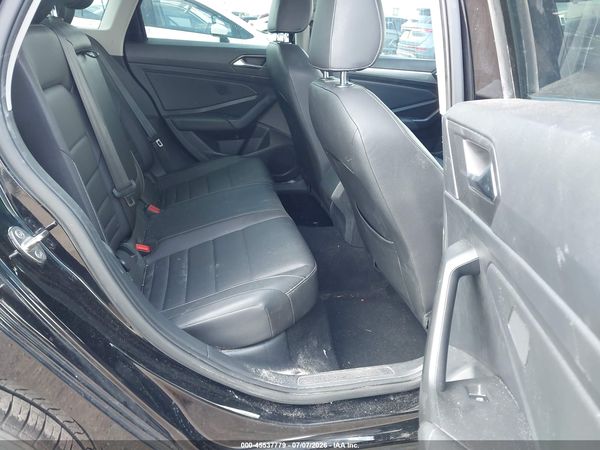 2021 VOLKSWAGEN JETTA 1.4T R-LINE/1.4T SE/S — I8
