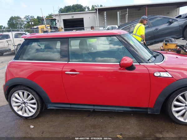 2012 MINI COOPER S