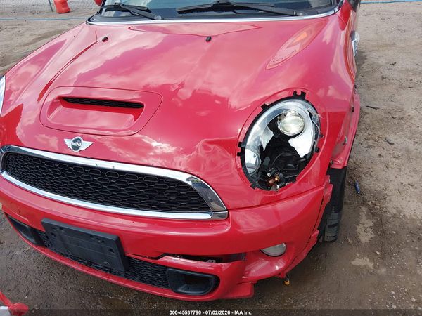 2012 MINI COOPER S