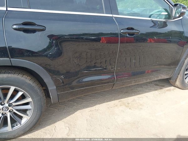 2018 TOYOTA HIGHLANDER XLE